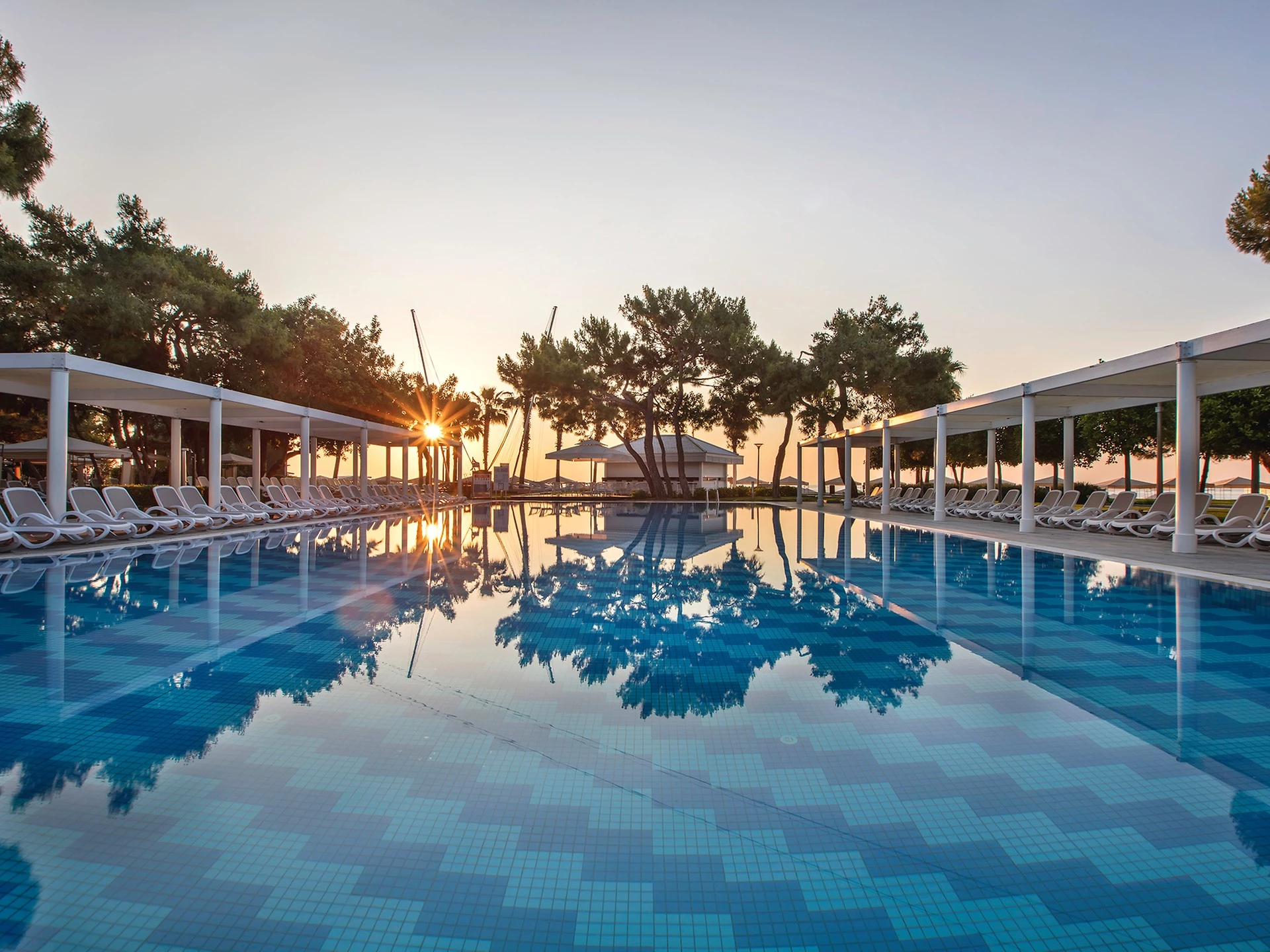 #altIMG Havuz in Hotel# Rixos Sungate #altIMG in# Antalya, Türkiye - #altIMG Image# 1