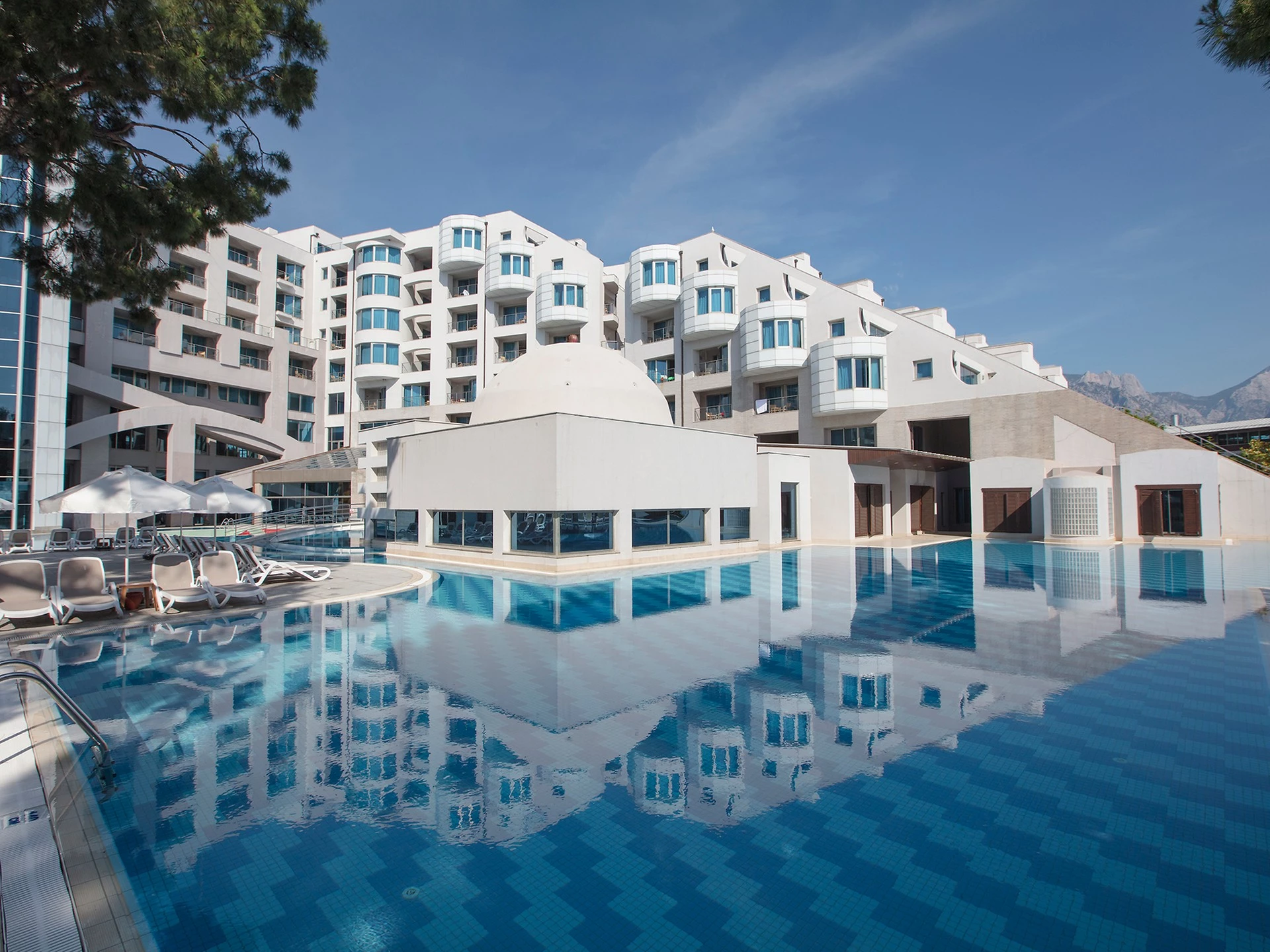 #altIMG Havuz in Hotel# Rixos Sungate #altIMG in# Antalya, Türkiye - #altIMG Image# 2