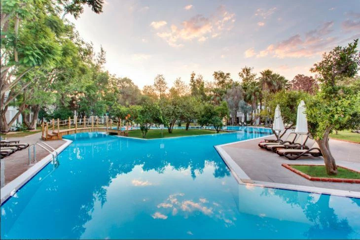 #altIMG Havuz in Hotel# Sherwood Exclusive Kemer #altIMG in# Antalya, Türkiye - #altIMG Image# 5