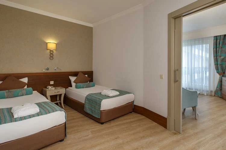 #altIMG Oda in Hotel# Side Crown Palace #altIMG in# Antalya, Türkiye - #altIMG Image# 1