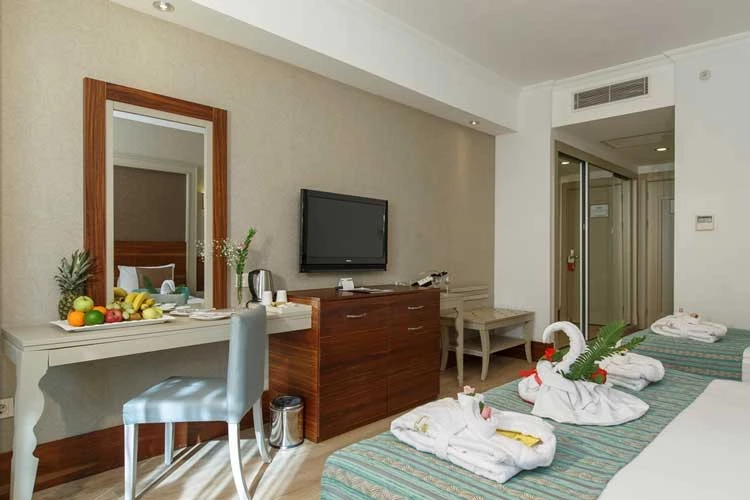 #altIMG Oda in Hotel# Side Crown Palace #altIMG in# Antalya, Türkiye - #altIMG Image# 5