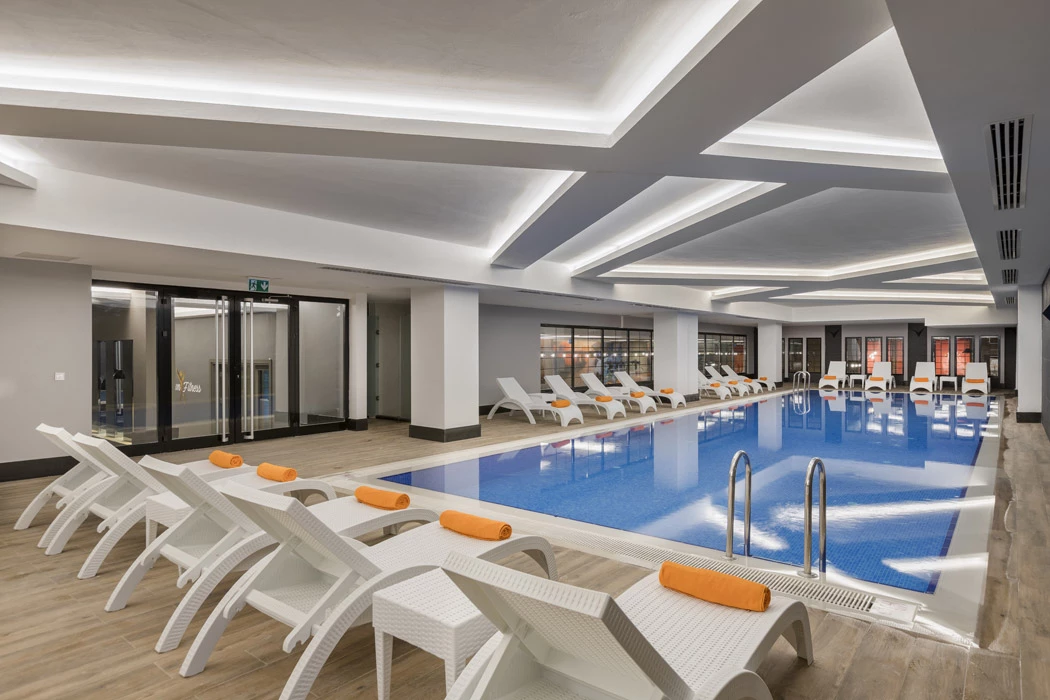 #altIMG Havuz in Hotel# Side Crown Sunshine Hotel #altIMG in# Antalya, Türkiye - #altIMG Image# 3