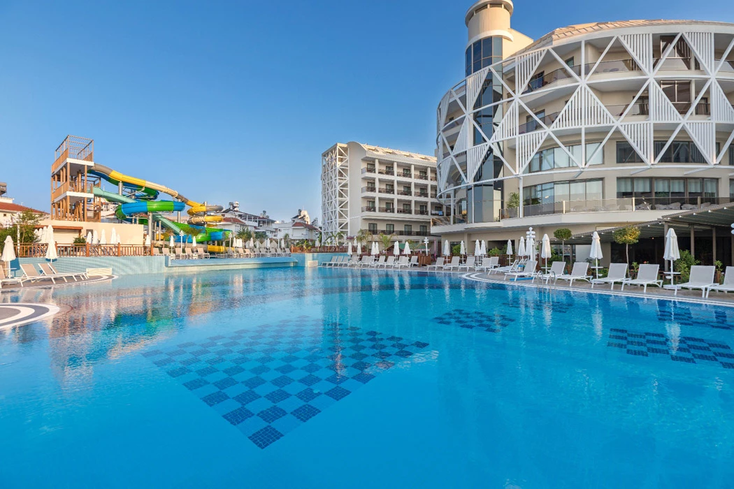 #altIMG Havuz in Hotel# Side Crown Sunshine Hotel #altIMG in# Antalya, Türkiye - #altIMG Image# 5