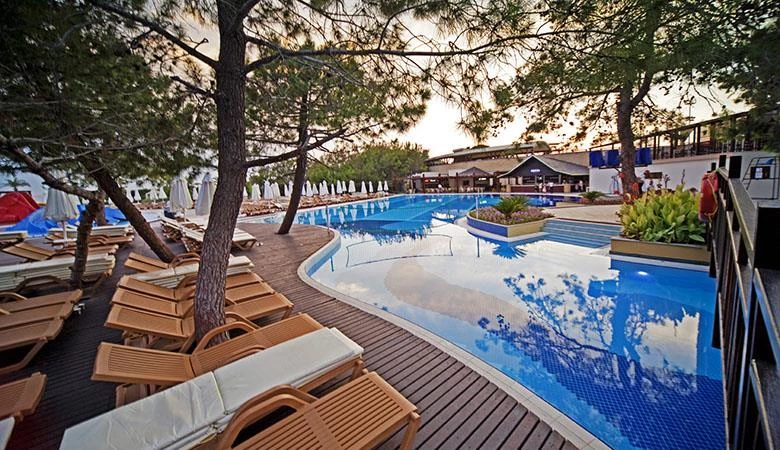 #altIMG Havuz in Hotel# Sueno Hotels Beach Side #altIMG in# Antalya, Türkiye - #altIMG Image# 4