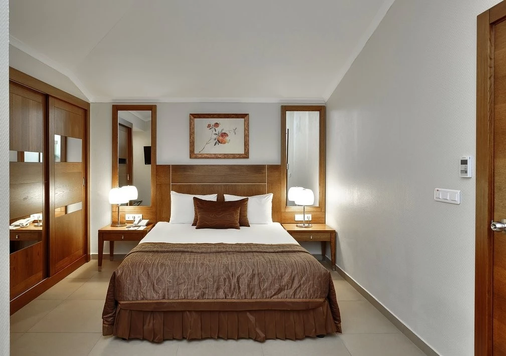 #altIMG Oda in Hotel# Sunis Elita Beach Resort Hotel & Spa #altIMG in# Antalya, Türkiye - #altIMG Image# 3