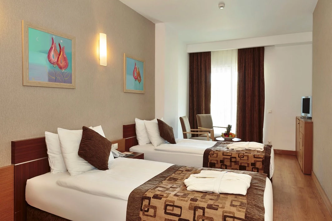 #altIMG Oda in Hotel# Sunis Kumköy Beach Resort Hotel & Spa #altIMG in# Antalya, Türkiye - #altIMG Image# 1