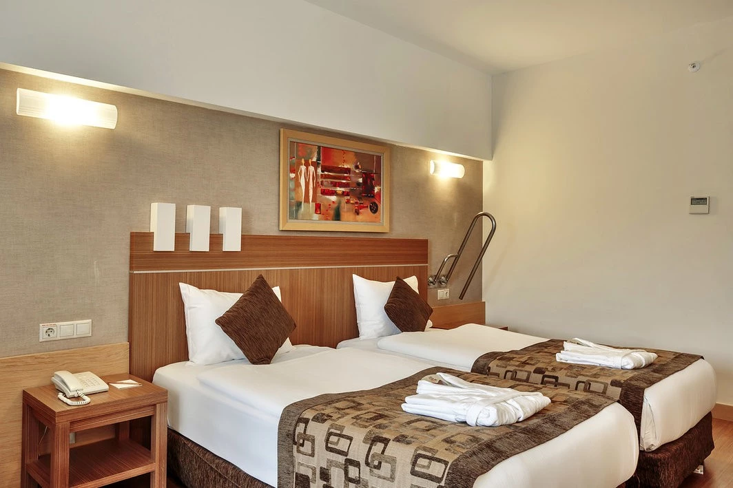 #altIMG Oda in Hotel# Sunis Kumköy Beach Resort Hotel & Spa #altIMG in# Antalya, Türkiye - #altIMG Image# 19