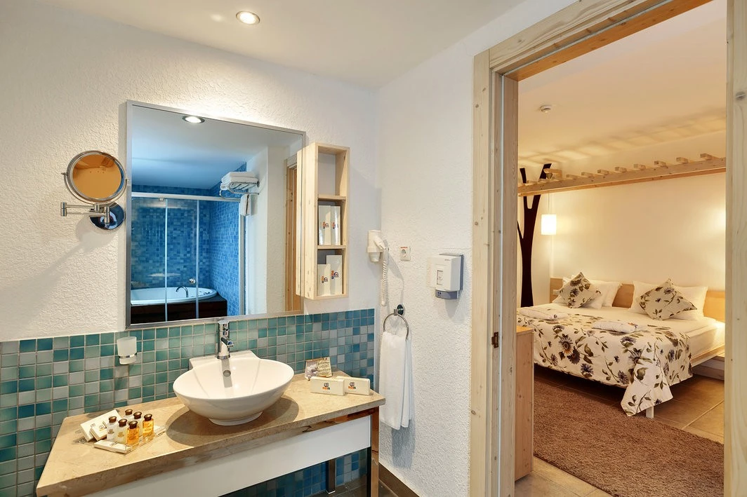 #altIMG Oda in Hotel# Sunis Kumköy Beach Resort Hotel & Spa #altIMG in# Antalya, Türkiye - #altIMG Image# 23