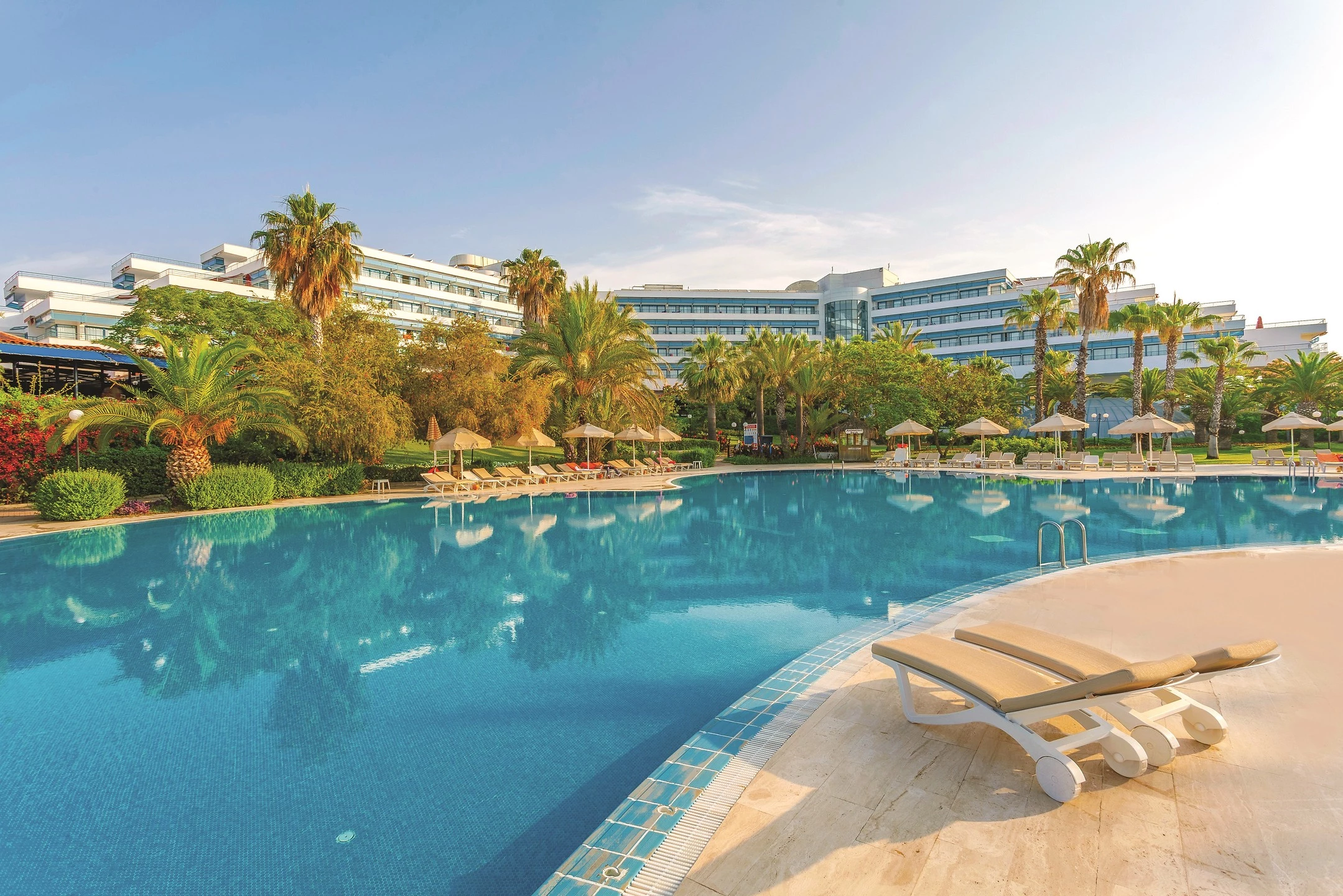 #altIMG Havuz in Hotel# Sunrise Resort Hotel #altIMG in# Antalya, Türkiye - #altIMG Image# 1