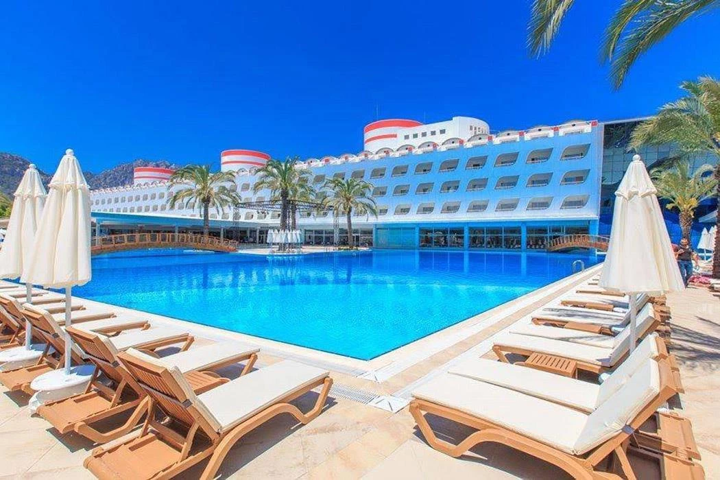 #altIMG Havuz in Hotel# Transatlantik Hotel & SPA #altIMG in# Antalya, Türkiye - #altIMG Image# 3