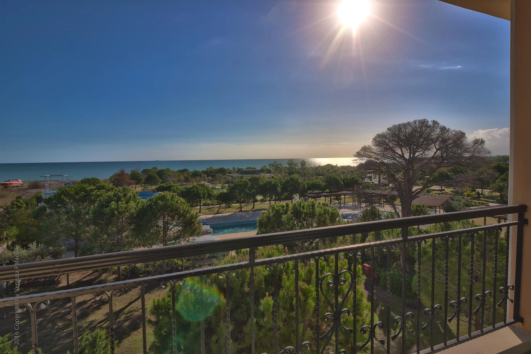 #altIMG Oda in Hotel# Venezia Palace Deluxe Resort Hotel #altIMG in# Antalya, Türkiye - #altIMG Image# 21